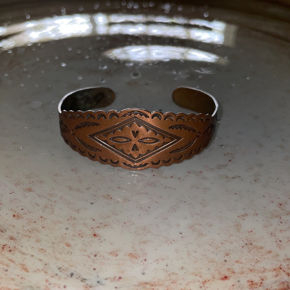 Vintage Copper Bracelet Arrowhead Engraved Adjustable Width - Picture 10 of 10